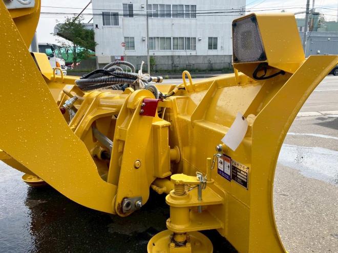 ホイールローダコマツ　未使用　WA50-8　マルチプラウ仕様
