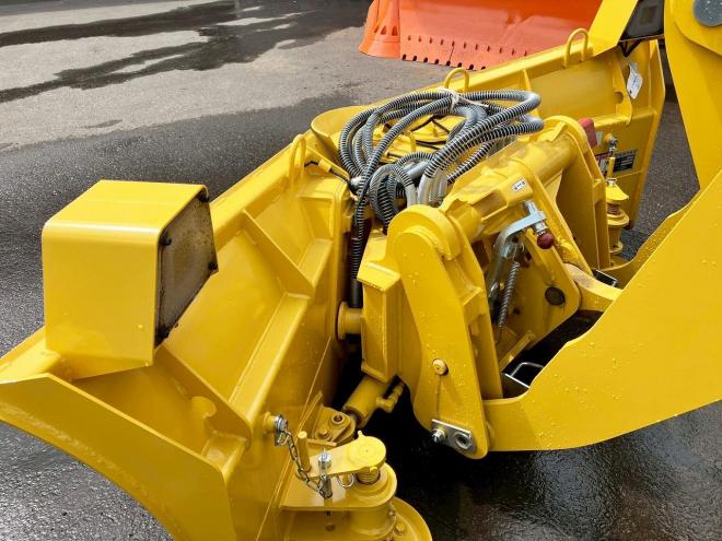 ホイールローダコマツ　未使用　WA40-8　マルチプラウ仕様