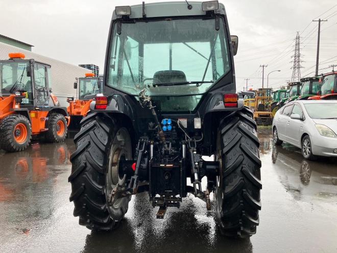 トラクターマッセイファガソン　中古　MF2220-4C