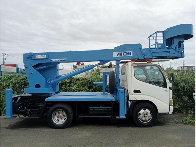 デュトロ高所作業車
