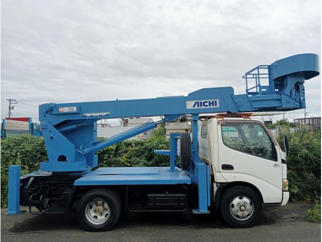 デュトロ高所作業車