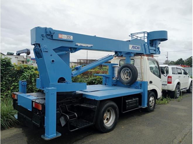 デュトロ高所作業車