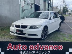BMW　３シリーズ ３２０ｉ　ハイラインパッケージ　ＦＲ車　アルミホイール　オートライト　ＨＩＤ　シートヒーター　ＡＴ　盗難防止システム　ＡＢＳ　ＣＤ　エアコン　パワーステアリング　パワーウィンドウ 2WD 2000 4Dr