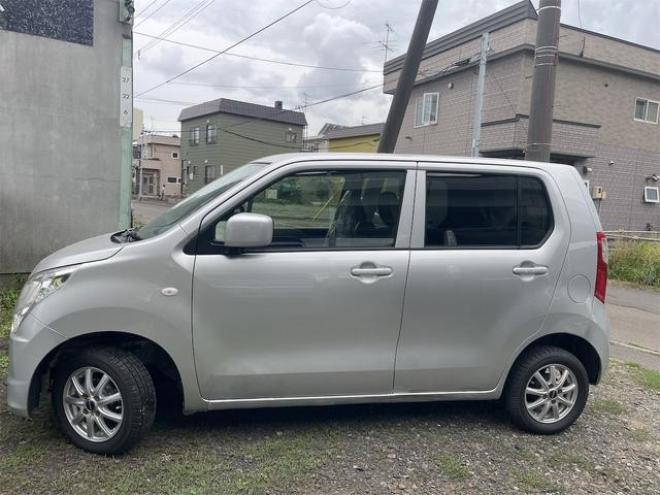 フレアＸＧ　４ＷＤ　ナビ　ＴＶ　アイドリングストップ　シートヒーター　ＣＶＴ　盗難防止システム　ＡＢＳ　ＣＤ　アルミホイール　衝突安全ボディ　エアコン　パワーステアリング　パワーウィンドウ 4WD 660 5Dr
