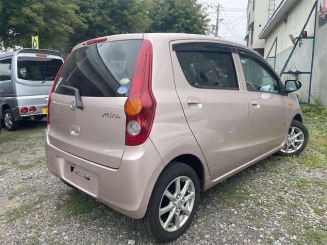 ミラＸ　４ＷＤ　キーレスエントリー　ＣＶＴ　盗難防止システム　ＡＢＳ　ＣＤ　アルミホイール　衝突安全ボディ　エアコン　パワーステアリング　パワーウィンドウ 4WD 660 5Dr