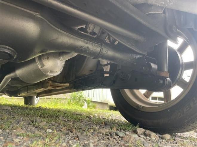 ミラＸ　４ＷＤ　キーレスエントリー　ＣＶＴ　盗難防止システム　ＡＢＳ　ＣＤ　アルミホイール　衝突安全ボディ　エアコン　パワーステアリング　パワーウィンドウ 4WD 660 5Dr