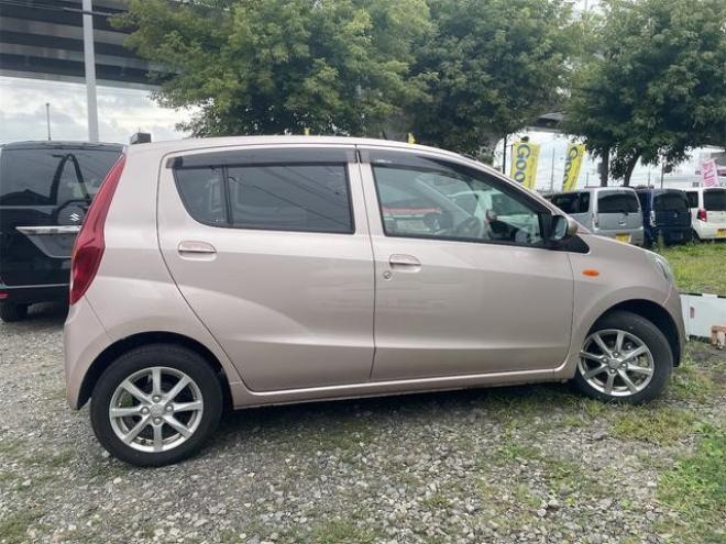 ミラＸ　４ＷＤ　キーレスエントリー　ＣＶＴ　盗難防止システム　ＡＢＳ　ＣＤ　アルミホイール　衝突安全ボディ　エアコン　パワーステアリング　パワーウィンドウ 4WD 660 5Dr