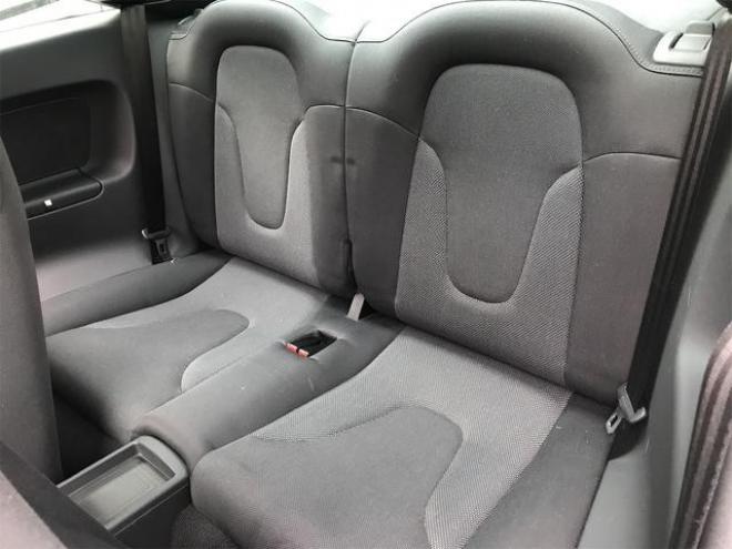 アウディＴＴクーペ ２．０ＴＦＳＩ　クワトロ　４ＷＤ　エンスタ　ＥＴＣ　ＴＶ　ＡＴ　オートライト　ＨＩＤ　キーレスエントリー　アルミホイール　パワーシート　盗難防止システム　ＡＢＳ　ＥＳＣ　ＣＤ　エアコン　パワーステアリング　パワーウィンドウ 4WD 2000 クーペDr