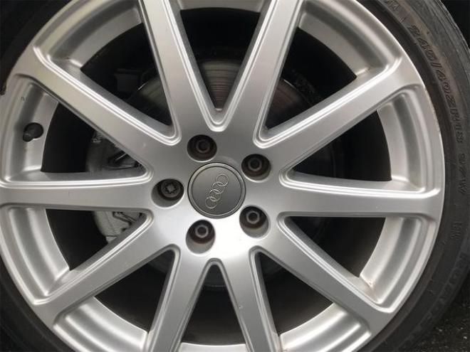 アウディＴＴクーペ ２．０ＴＦＳＩ　クワトロ　４ＷＤ　エンスタ　ＥＴＣ　ＴＶ　ＡＴ　オートライト　ＨＩＤ　キーレスエントリー　アルミホイール　パワーシート　盗難防止システム　ＡＢＳ　ＥＳＣ　ＣＤ　エアコン　パワーステアリング　パワーウィンドウ 4WD 2000 クーペDr