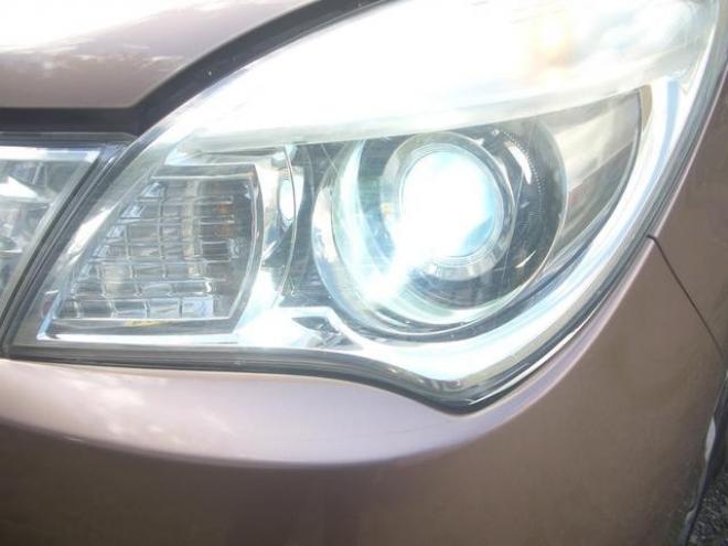 ソリオＳ　４ＷＤ　ナビ　ＴＶ　リヤカメラ　スマートキー　ＨＩＤ　両面パワースライド 4WD 1200 5Dr