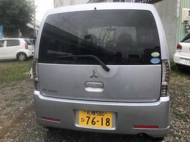 eKワゴンＭＸ　４ＷＤ　　４速ＡＴ　キーレスエントリー　電動格納ミラー　ベンチシート　ＡＴ　盗難防止システム　ＣＤ　衝突安全ボディ　エアコン 4WD 660 5Dr