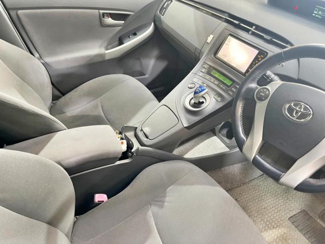 プリウス1.8Sツーリングセレクション 5年保証 スマキー ナビTV Bカメ ETC 寒冷地仕様 禁煙 車検整備2年付