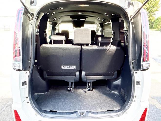 ノア2.0Si 4WD　ローンが不安な方＜優遇ローン＞　本州仕入　モデリスタエアロ　トヨタセーフティセンス 4WD