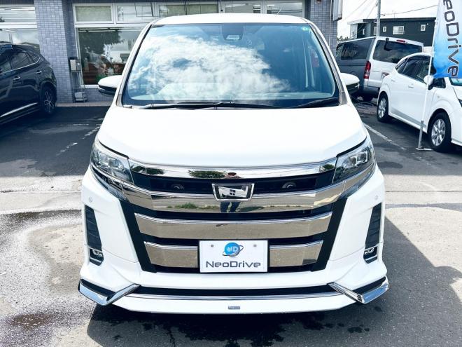 ノア2.0Si 4WD　ローンが不安な方＜優遇ローン＞　本州仕入　モデリスタエアロ　トヨタセーフティセンス 4WD