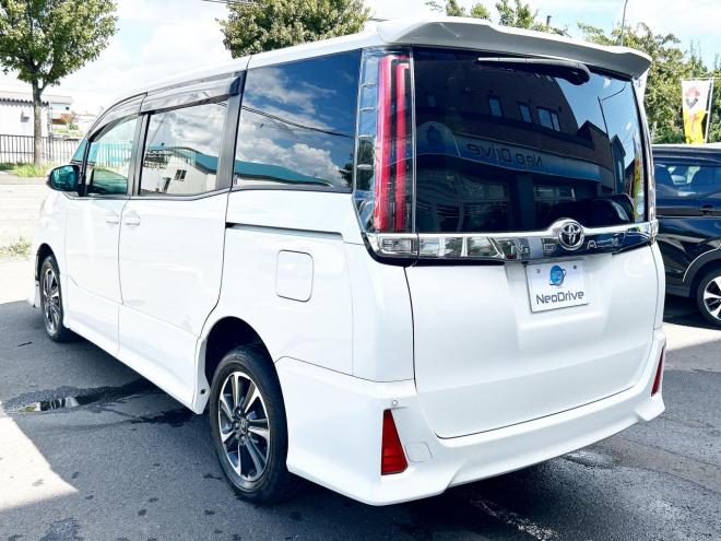 ノア2.0Si 4WD　ローンが不安な方＜優遇ローン＞　本州仕入　モデリスタエアロ　トヨタセーフティセンス 4WD