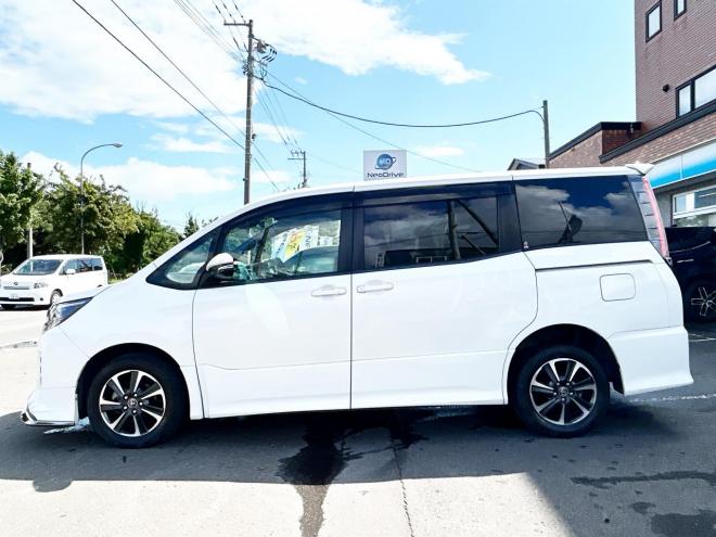 ノア2.0Si 4WD　ローンが不安な方＜優遇ローン＞　本州仕入　モデリスタエアロ　トヨタセーフティセンス 4WD