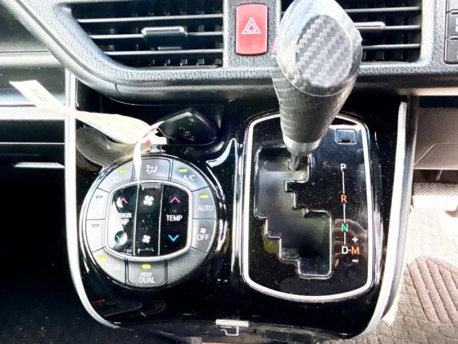 ノア2.0Si 4WD　ローンが不安な方＜優遇ローン＞　本州仕入　モデリスタエアロ　トヨタセーフティセンス 4WD
