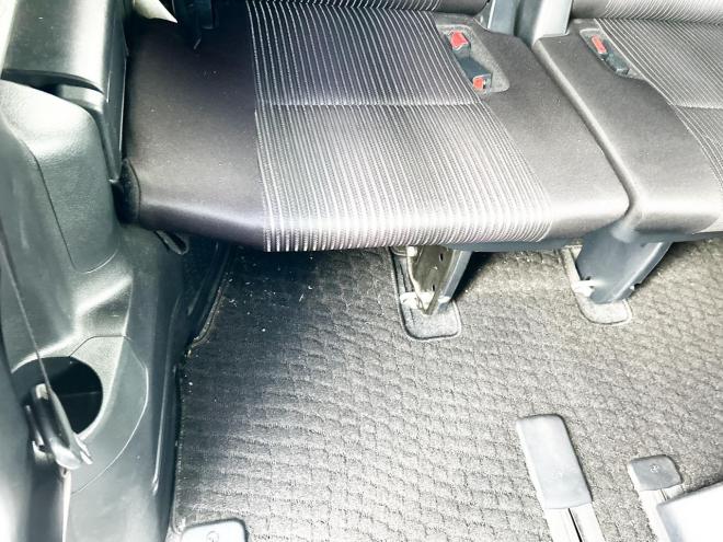 ノア2.0Si 4WD　ローンが不安な方＜優遇ローン＞　本州仕入　モデリスタエアロ　トヨタセーフティセンス 4WD