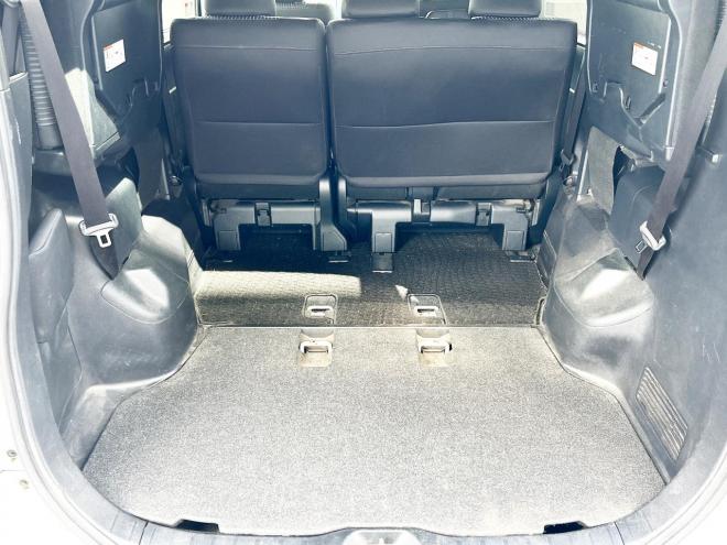 ノア2.0Si 4WD　ローンが不安な方＜優遇ローン＞　本州仕入　モデリスタエアロ　トヨタセーフティセンス 4WD
