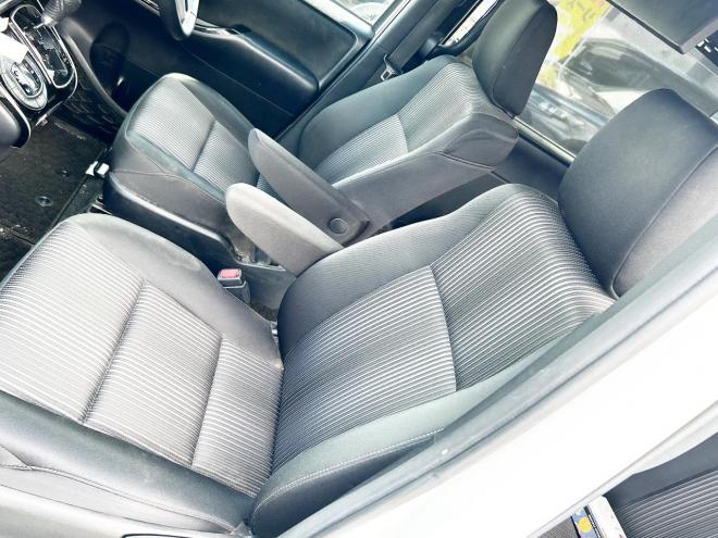 ノア2.0Si 4WD　ローンが不安な方＜優遇ローン＞　本州仕入　モデリスタエアロ　トヨタセーフティセンス 4WD