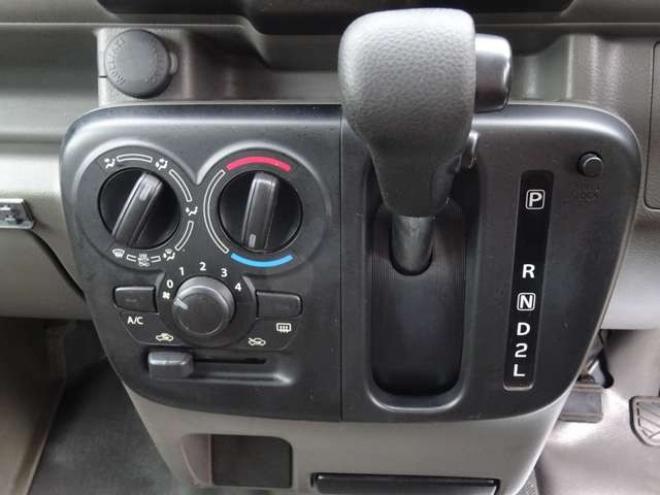 エブリィPA リミテッド ハイルーフ 4WD　スマートキー・4WD・横滑り防止装置付き 660
