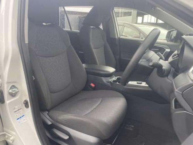 RAV-42.5 ハイブリッド X E-Four 4WD　 2500