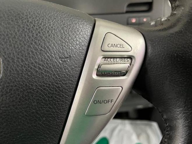 セレナハイウェイスター　Ｖセレクション　本州仕入　寒冷地仕様　禁煙車　ＷＡＫＯＳバリアスコーティング済　純正１６インチＡＷ　社外１５ＡＷ＋スタッドレスタイヤ付　両側パワースライドドア　純正ナビ（フルセグ地デジ　ＤＶＤ再生　Ｂｌｕｅｔｏｏｔｈオーディオ）＋バックカメラ　クルーズコントロール　アイドリングストップ　横滑り防止装置　ＨＩＤ　ＥＴＣ 　タイミングチェーン 4WD 2000 5Dr