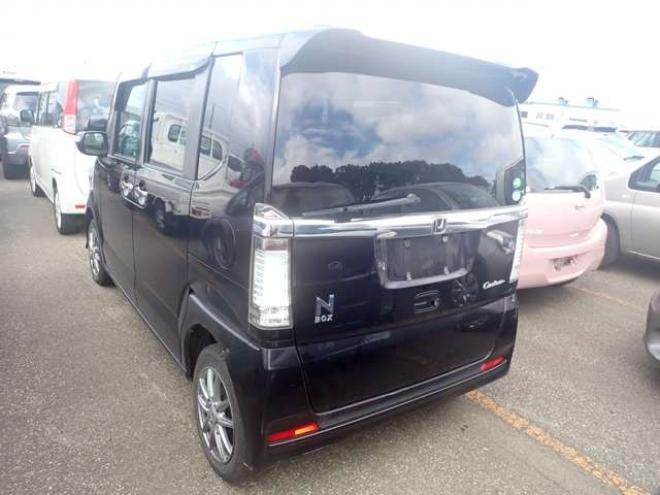 N-BOXカスタムG Lパッケージ 4WD　検9/9ナビパワスラ夏冬タイヤアルミ革調シートカバー 660