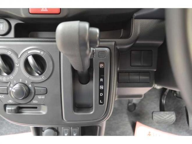 アルトL 4WD　アイドリングストップ4WDセーフティサポート搭載デュアルカメラブレーキサポート後退時ブレーキサポートディスプレイオーディオバックカメラハイビームアシスト 登録済未使用車 660