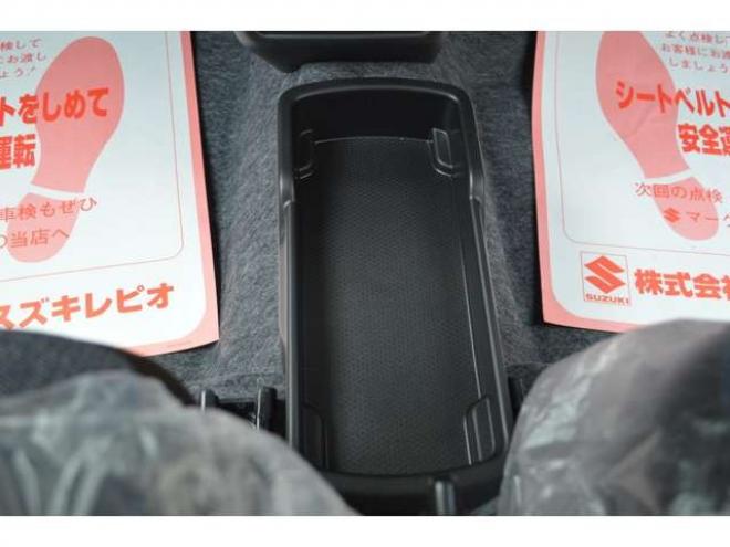 アルトL 4WD　アイドリングストップ4WDセーフティサポート搭載デュアルカメラブレーキサポート後退時ブレーキサポートディスプレイオーディオバックカメラハイビームアシスト 登録済未使用車 660