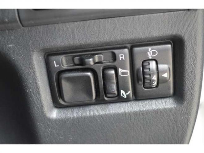 ジムニーランドベンチャー 4WD　ワンオーナー特別仕様車4WDターボCDハーフレザーシートヒーターETCドライブレコーダー 660