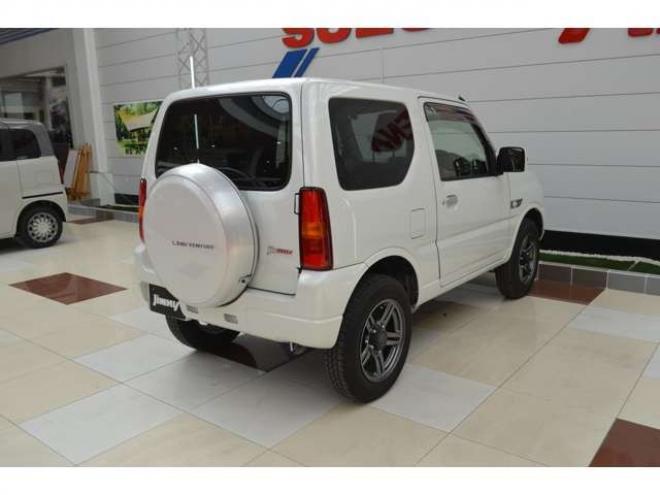 ジムニーランドベンチャー 4WD　ワンオーナー特別仕様車4WDターボCDハーフレザーシートヒーターETCドライブレコーダー 660