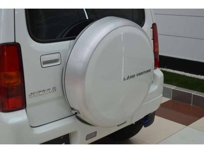 ジムニーランドベンチャー 4WD　ワンオーナー特別仕様車4WDターボCDハーフレザーシートヒーターETCドライブレコーダー 660