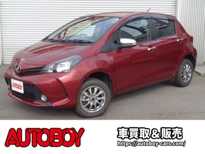 ヴィッツ1.3 F 4WD　ワンオーナー　スマートキー　バックカメラ 1300