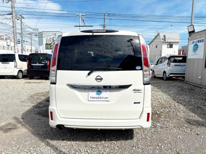 セレナ2.0ライダー ブラックライン 4WD　ローンが不安な方＜優遇ローン＞1年保証　寒冷地仕様　両側パワースライド