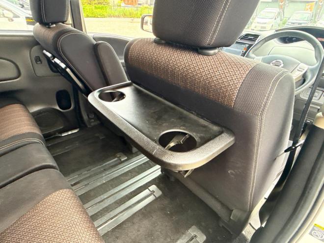 セレナ2.0 ハイウェイスター 4WD　ローンが不安な方＜優遇ローン＞本州仕入　寒冷地仕様 エマージェンシーブ 