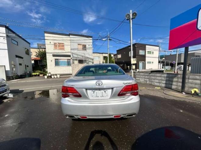 クラウンロイヤル 3.0 ロイヤルサルーン i-Four 4WD　TVバックモニター　パワーシート　ETC　クルーズコントロール　純正HDDナビ 3000