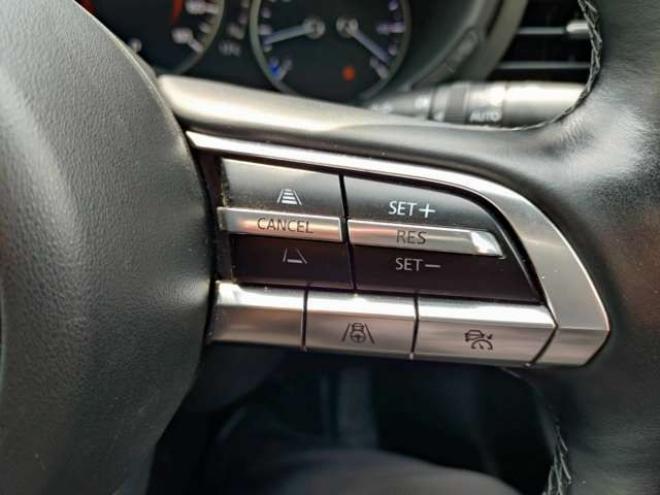 MAZDA3セダン　1.8 XD Lパッケージ ディーゼルターボ 4WD　本革/コネクティッドカー/BOSEサウンド/全方位カメラ/パーキングセンサー/8.8インチモニター/ETC/メモリー電動シート/シートヒーター/18AW 1800