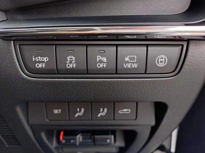 MAZDA3セダン　1.8 XD Lパッケージ ディーゼルターボ 4WD　本革/コネクティッドカー/BOSEサウンド/全方位カメラ/パーキングセンサー/8.8インチモニター/ETC/メモリー電動シート/シートヒーター/18AW 1800
