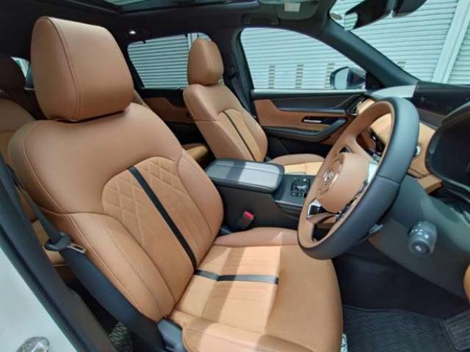 CX-803.3 XDハイブリッド プレミアム スポーツ ディーゼルターボ 4WD　試乗車/本革/コネクティッドカー/BOSEサウンド/シートクーラー/サンルーフ/全方位カメラ/パーキングセンサー/12.3インチモニター/メモリー電動シート/電動リアゲート/20AW 3300
