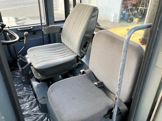 ホイールローダTCM　中古　E830　汎用マルチプラウ仕様