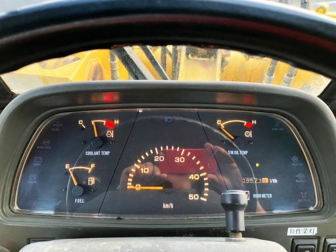 ホイールローダTCM　中古　E830　汎用マルチプラウ仕様