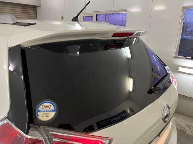 エクストレイル２０Ｘ　ブラックエクストリーマエマージェンシーＰＫＧ　本州仕入　禁煙車　ＷＡＫＯＳバリアスコーティング済　純正１７インチブラックＡＷ　社外１７ＡＷ＋スタッドレスタイヤ付　純正ナビ（フルセグ地デジ　ＤＶＤ再生　Ｂｌｕｅｔｏｏｔｈ）　ヒルディセントコントロール　ＬＥＤヘッドライト　純正ルーフレール　両席シートヒーター　インテリジェントキー　横滑り防止装置　タイミングチェーン車　ＥＴＣ 4WD 2000 5Dr