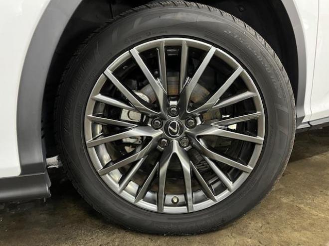 レクサスＲＸ４５０ｈ　Ｆスポーツ　本州仕入　レクサスセーフティセンス　寒冷地仕様　禁煙車　純正２０インチＡＷ　社外１８ＡＷ＋スタッドレスタイヤ付　　電動パノラマルーフ　純正ブラックレザーシート　純正ナビ（フルセグ地デジ　ＤＶＤ再生　Ｂｌｕｅｔｏｏｔｈ対応）＋バックカメラ＋全方位カメラ　パワーバックドア　プリクラッシュセーフティ　レーダークルーズコントロール　シートヒーター＆クーラー　純正ドラレコ　カードキー　ステアリングヒーター　両席パワーシート　ＥＴＣ 4WD 3500 5Dr