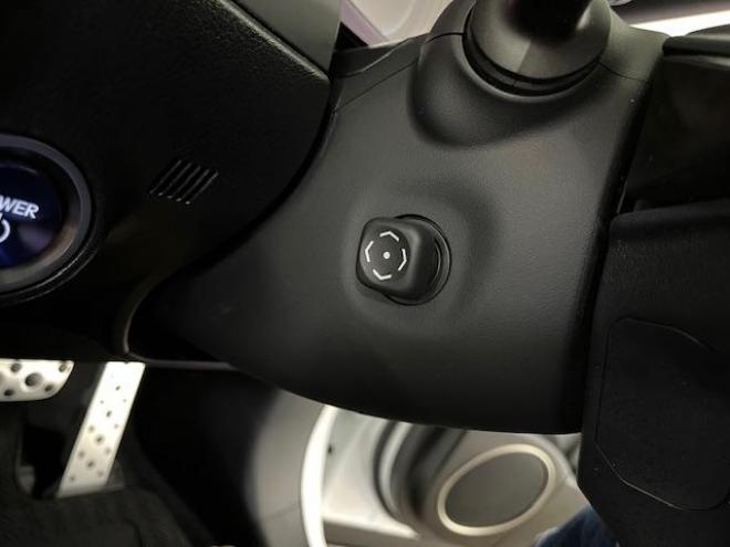 レクサスＲＸ４５０ｈ　Ｆスポーツ　本州仕入　レクサスセーフティセンス　寒冷地仕様　禁煙車　純正２０インチＡＷ　社外１８ＡＷ＋スタッドレスタイヤ付　　電動パノラマルーフ　純正ブラックレザーシート　純正ナビ（フルセグ地デジ　ＤＶＤ再生　Ｂｌｕｅｔｏｏｔｈ対応）＋バックカメラ＋全方位カメラ　パワーバックドア　プリクラッシュセーフティ　レーダークルーズコントロール　シートヒーター＆クーラー　純正ドラレコ　カードキー　ステアリングヒーター　両席パワーシート　ＥＴＣ 4WD 3500 5Dr