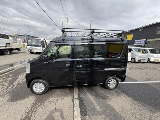 NV100クリッパーNV100クリッハ゜ー 4WD GX TURBO  high roof本州仕入　TURBO　寒冷地仕様　ブレーキアシスト　VSC　デスプレイオーディオ　ルーフキャリア　フォグランプ　アルミホイル　キーレス　ETC レザー調シートカバー　エンジンオイル交換　ATF交換　 4WD 660 ５Dr