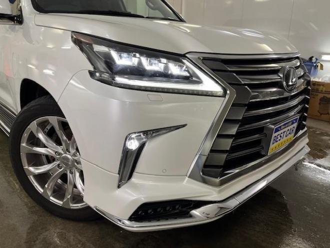 レクサスＬＸ５７０　本州仕入　レクサスセーフティセンス　寒冷地仕様　禁煙車　ＷＡＬＤ２２インチＡＷ　社外１８ＡＷ＋スタッドレスタイヤ付　モデリスタスポイラー　電動サンルーフ　純正レザーシート　純正ナビ（フルセグ地デジ　ＤＶＤ再生　Ｂｌｕｅｔｏｏｔｈ対応）＋バックカメラ＋全方位カメラ　マークレビンソン　リアエンターテイメント・リアツインモニター　パワーバックドア　レーダークルーズコントロール　シートヒーター＆クーラー　前後ドラレコ　クールボックス　ヘッドアップディスプレイ 4WD 5700 5Dr
