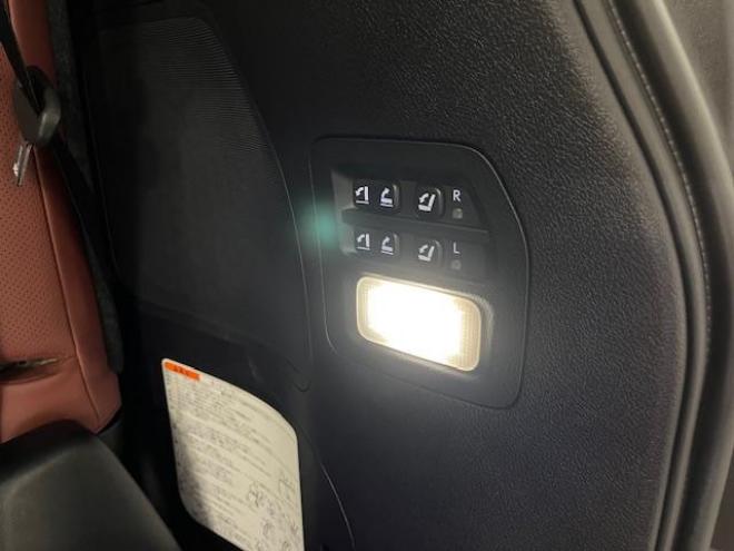 レクサスＬＸ５７０　本州仕入　レクサスセーフティセンス　寒冷地仕様　禁煙車　ＷＡＬＤ２２インチＡＷ　社外１８ＡＷ＋スタッドレスタイヤ付　モデリスタスポイラー　電動サンルーフ　純正レザーシート　純正ナビ（フルセグ地デジ　ＤＶＤ再生　Ｂｌｕｅｔｏｏｔｈ対応）＋バックカメラ＋全方位カメラ　マークレビンソン　リアエンターテイメント・リアツインモニター　パワーバックドア　レーダークルーズコントロール　シートヒーター＆クーラー　前後ドラレコ　クールボックス　ヘッドアップディスプレイ 4WD 5700 5Dr