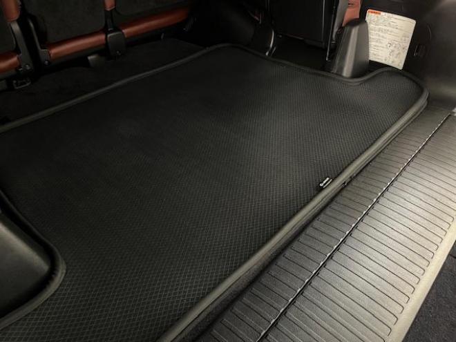 レクサスＬＸ５７０　本州仕入　レクサスセーフティセンス　寒冷地仕様　禁煙車　ＷＡＬＤ２２インチＡＷ　社外１８ＡＷ＋スタッドレスタイヤ付　モデリスタスポイラー　電動サンルーフ　純正レザーシート　純正ナビ（フルセグ地デジ　ＤＶＤ再生　Ｂｌｕｅｔｏｏｔｈ対応）＋バックカメラ＋全方位カメラ　マークレビンソン　リアエンターテイメント・リアツインモニター　パワーバックドア　レーダークルーズコントロール　シートヒーター＆クーラー　前後ドラレコ　クールボックス　ヘッドアップディスプレイ 4WD 5700 5Dr