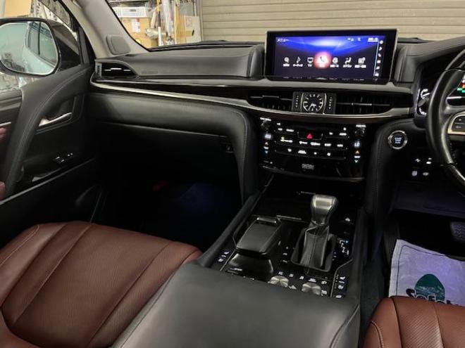 レクサスＬＸ５７０　本州仕入　レクサスセーフティセンス　寒冷地仕様　禁煙車　ＷＡＬＤ２２インチＡＷ　社外１８ＡＷ＋スタッドレスタイヤ付　モデリスタスポイラー　電動サンルーフ　純正レザーシート　純正ナビ（フルセグ地デジ　ＤＶＤ再生　Ｂｌｕｅｔｏｏｔｈ対応）＋バックカメラ＋全方位カメラ　マークレビンソン　リアエンターテイメント・リアツインモニター　パワーバックドア　レーダークルーズコントロール　シートヒーター＆クーラー　前後ドラレコ　クールボックス　ヘッドアップディスプレイ 4WD 5700 5Dr